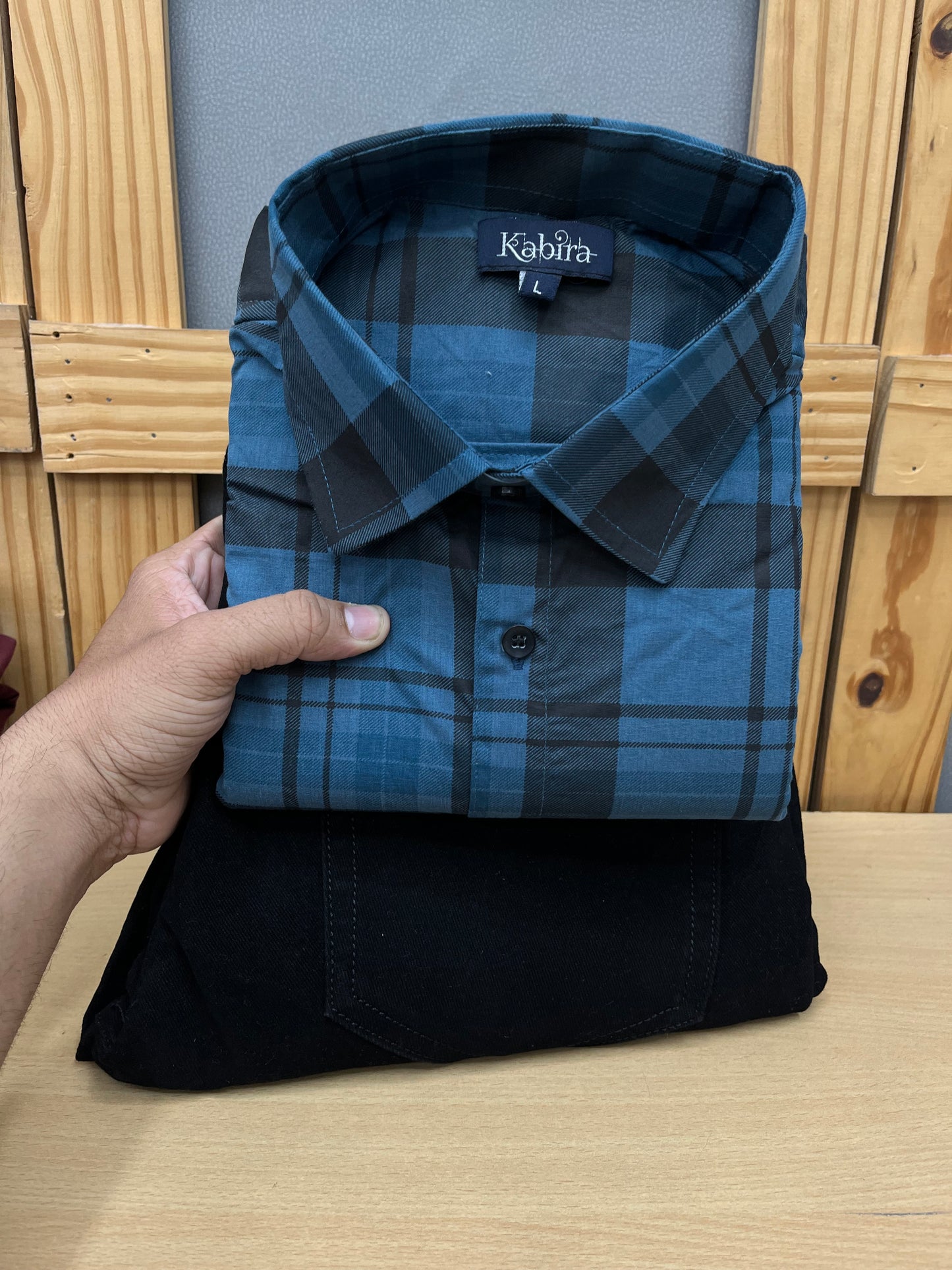 Checks Shirt With Jeans Combo