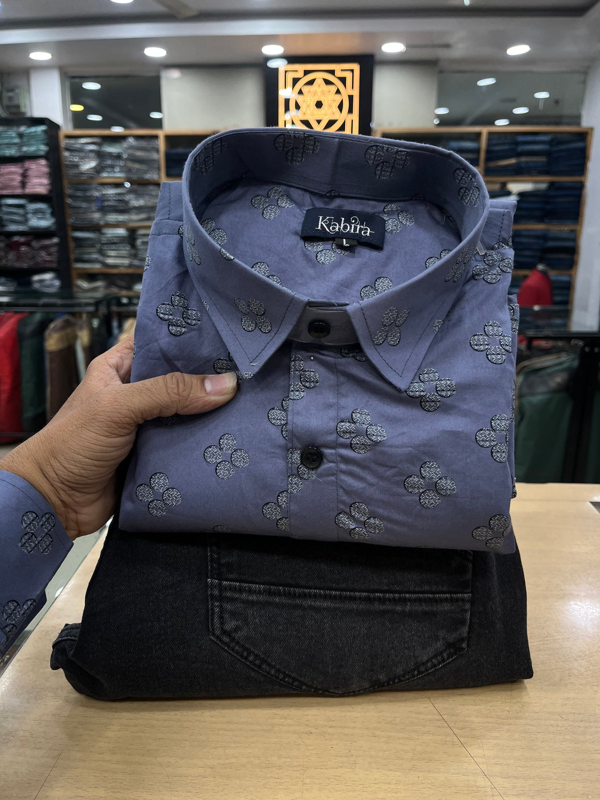 Kabira Printed Shirt With Jeans Combo