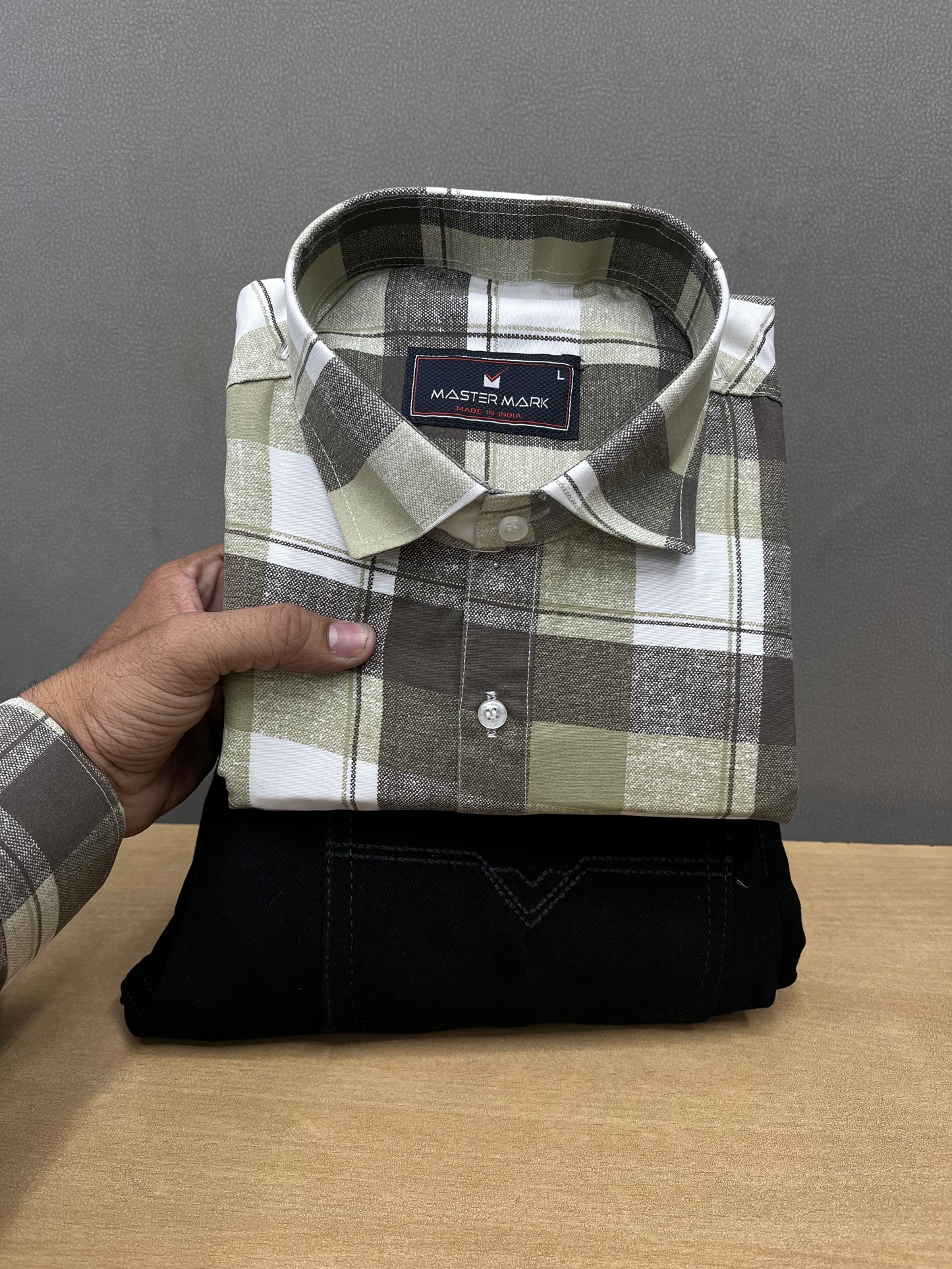 Checks Shirt With Jeans Combo
