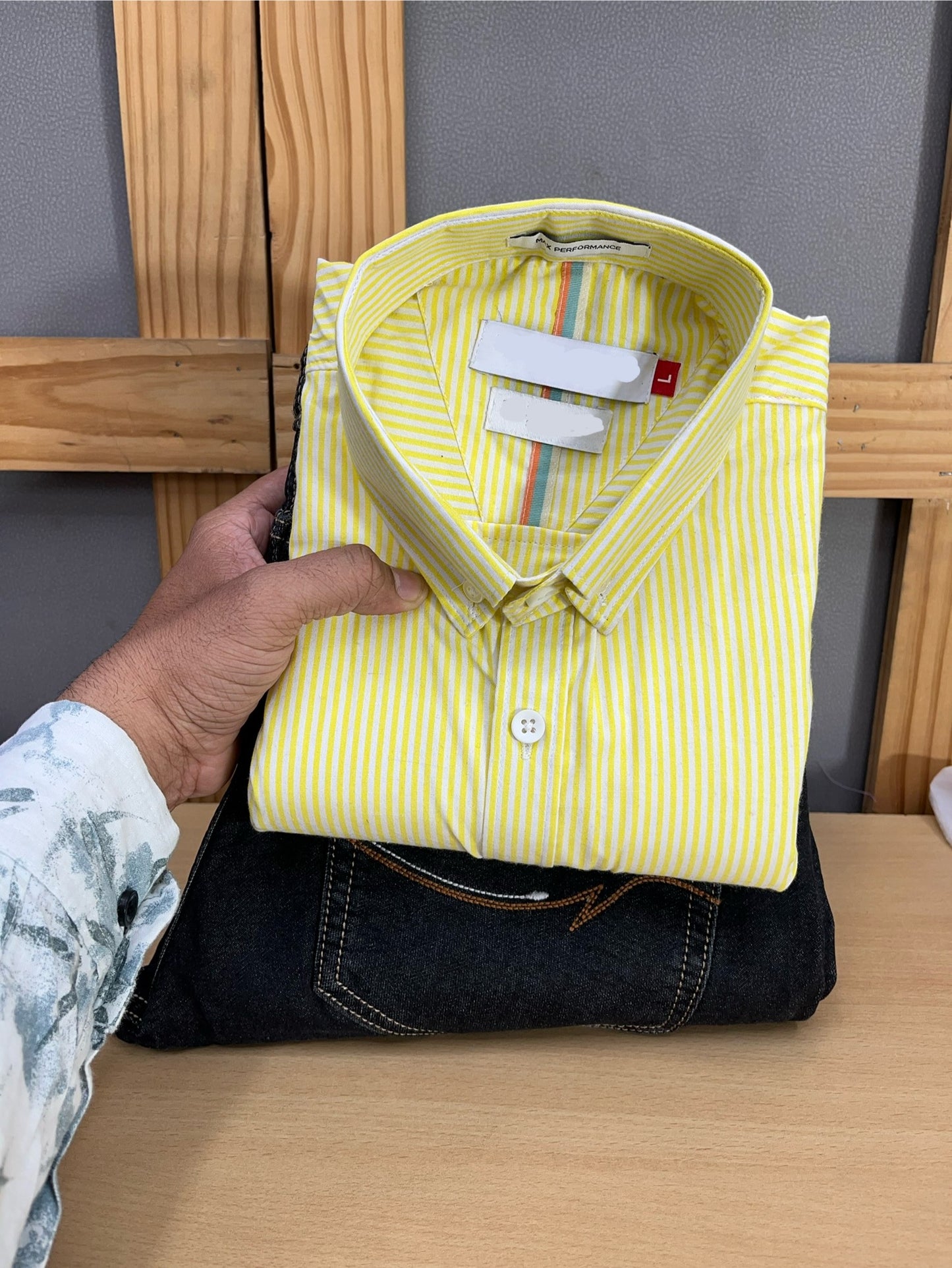 Lining Shirt With Jeans Combo