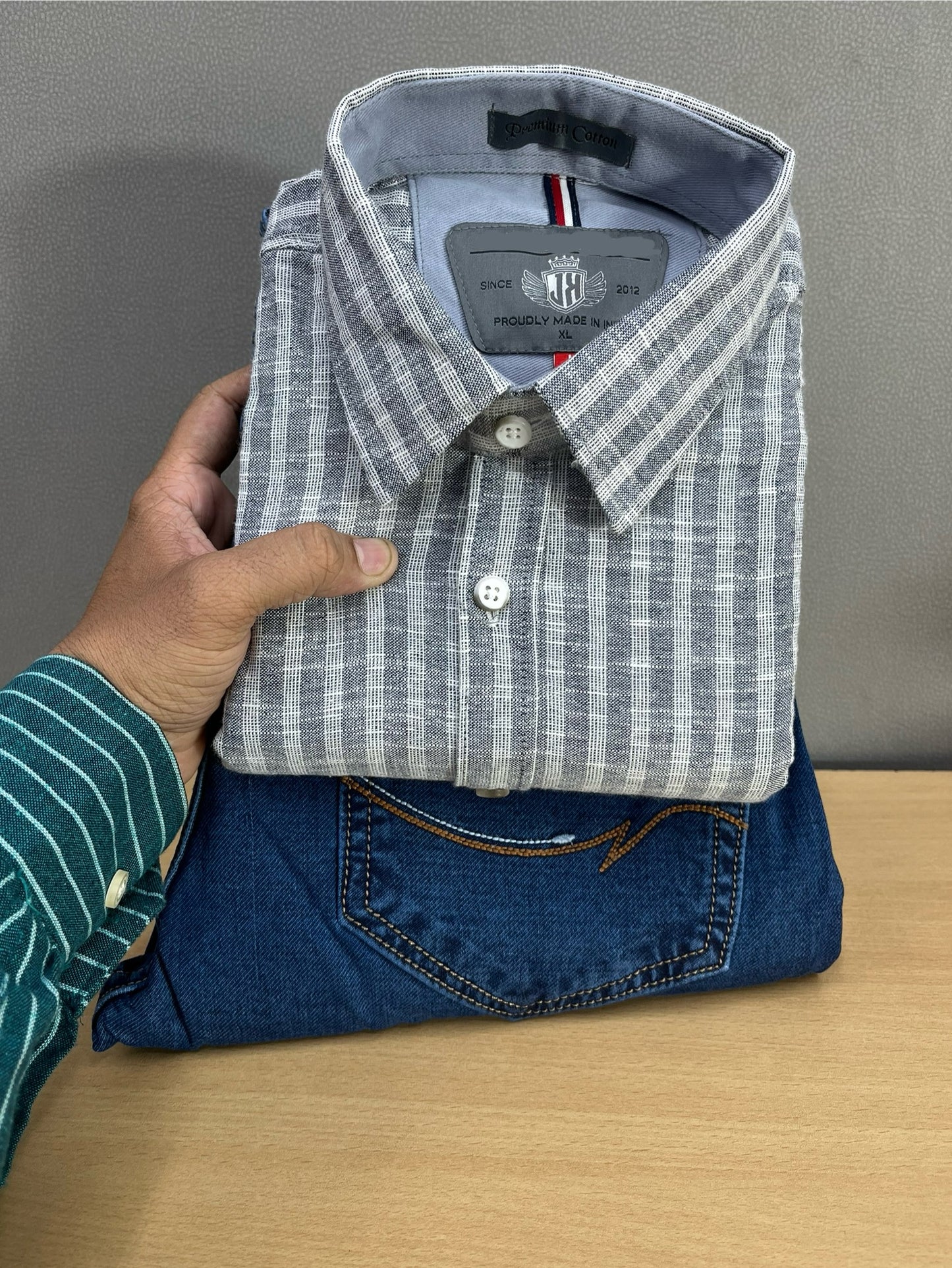 Checks Shirt With Jeans Combo