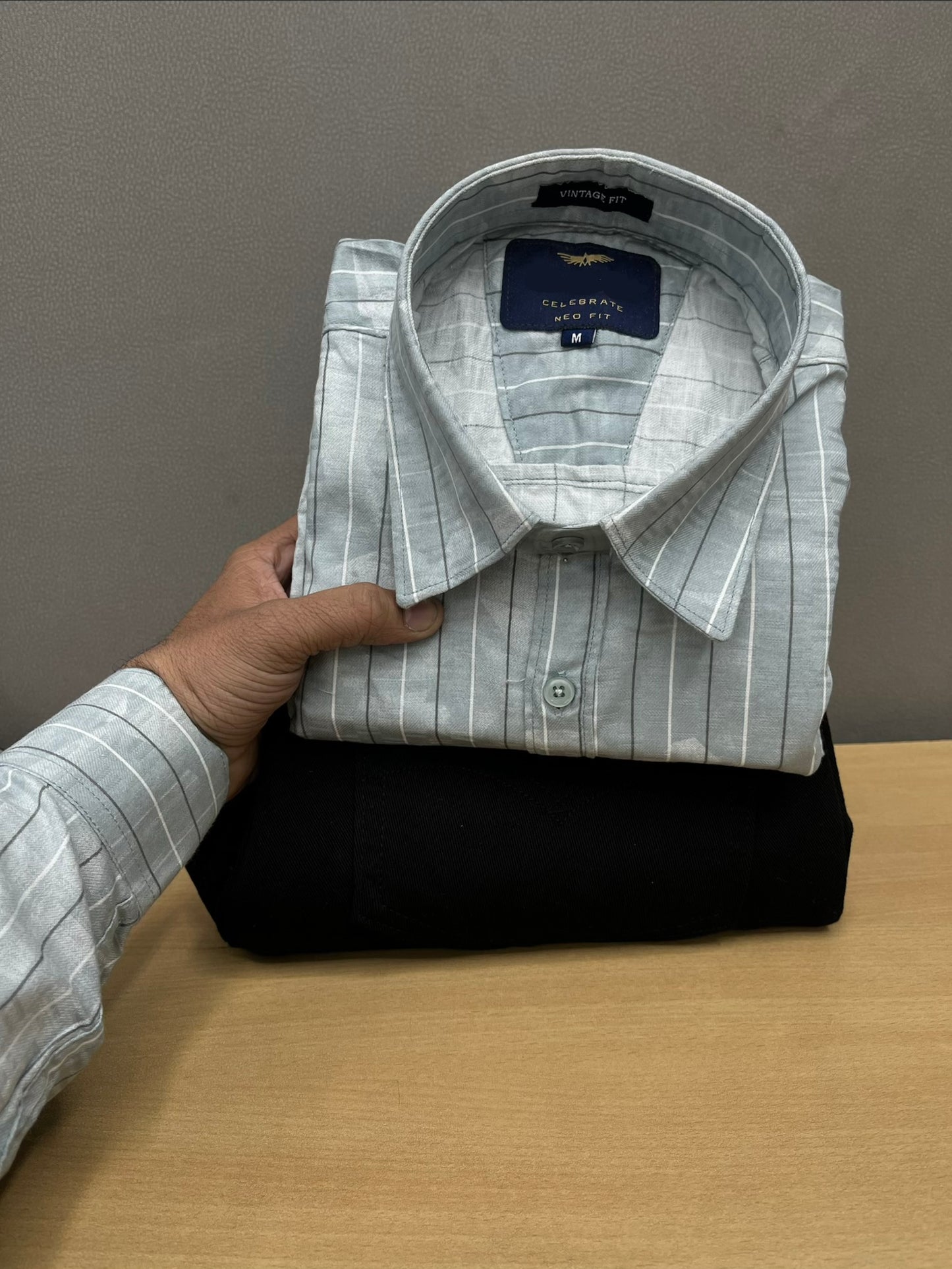 Lining Shirt With Jeans Combo