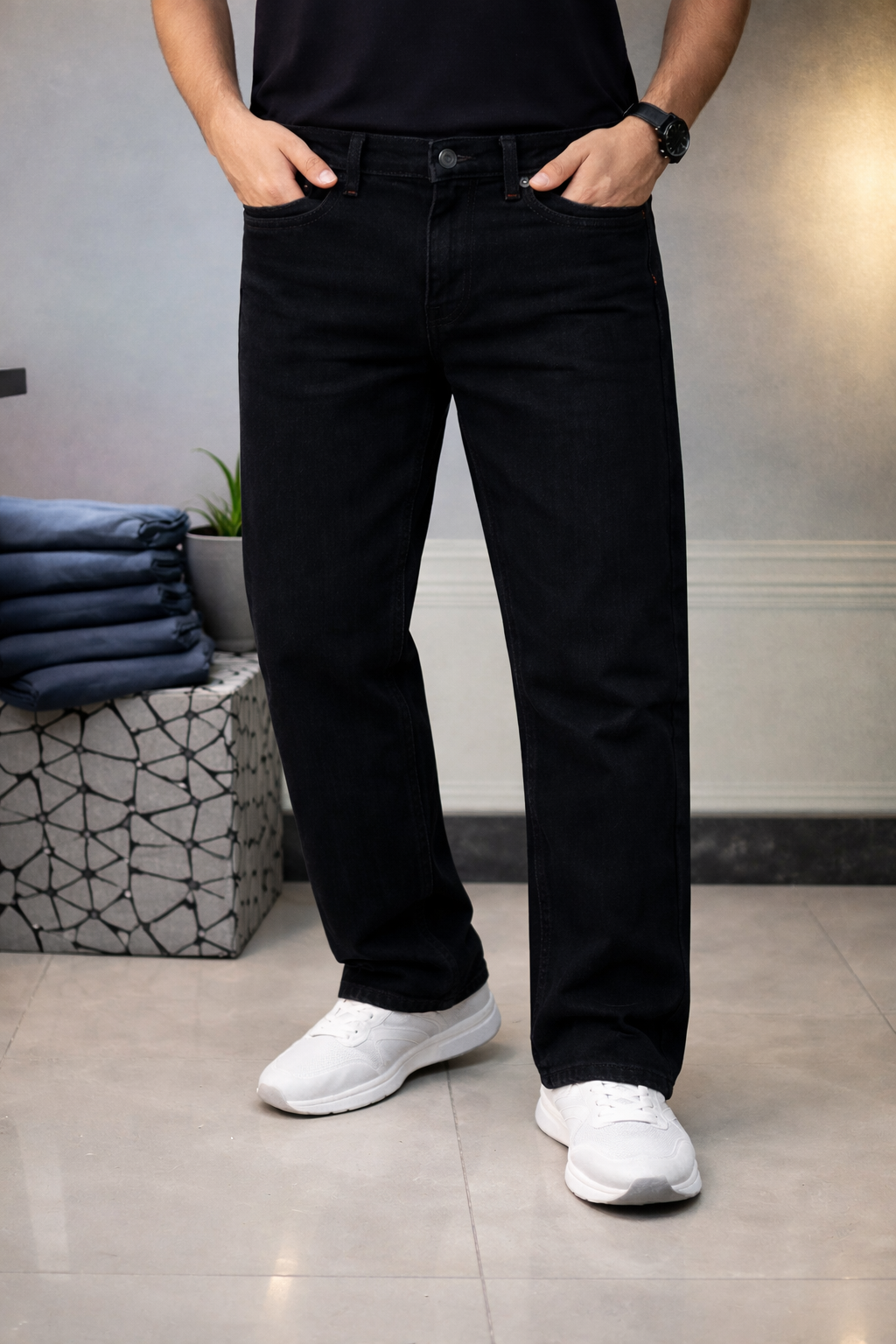 Straight Fit BlackJeans