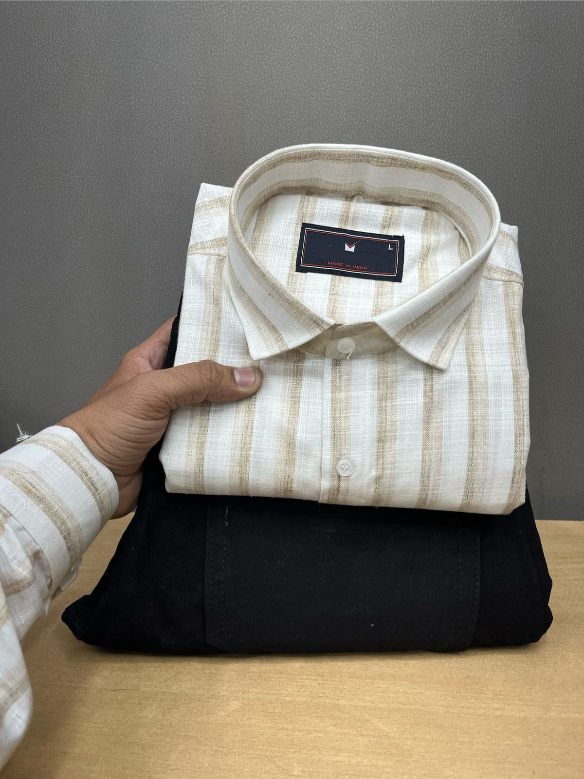 Linen Lining Shirt With Jeans Combo