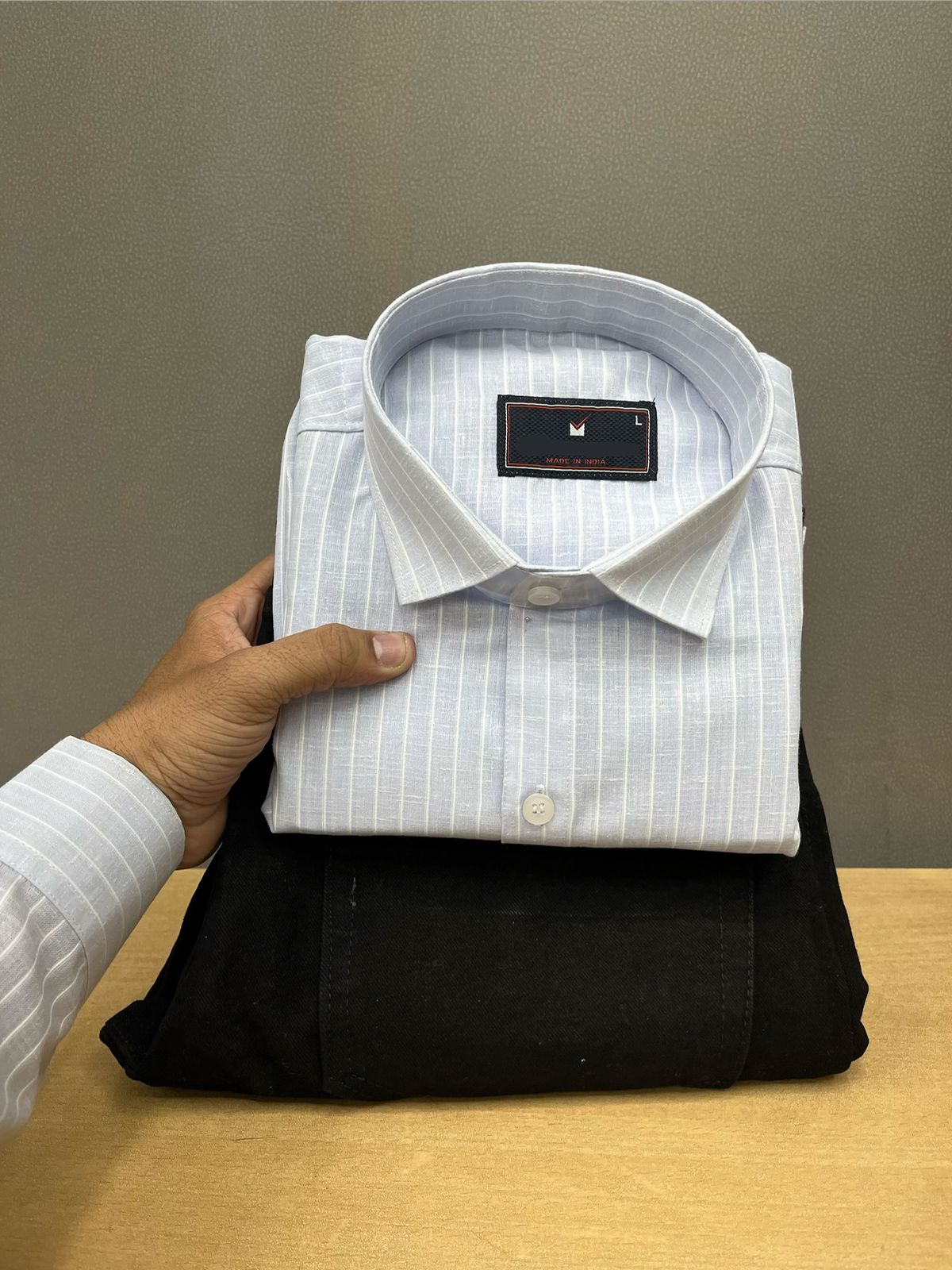 Lining Shirt With Jeans Combo