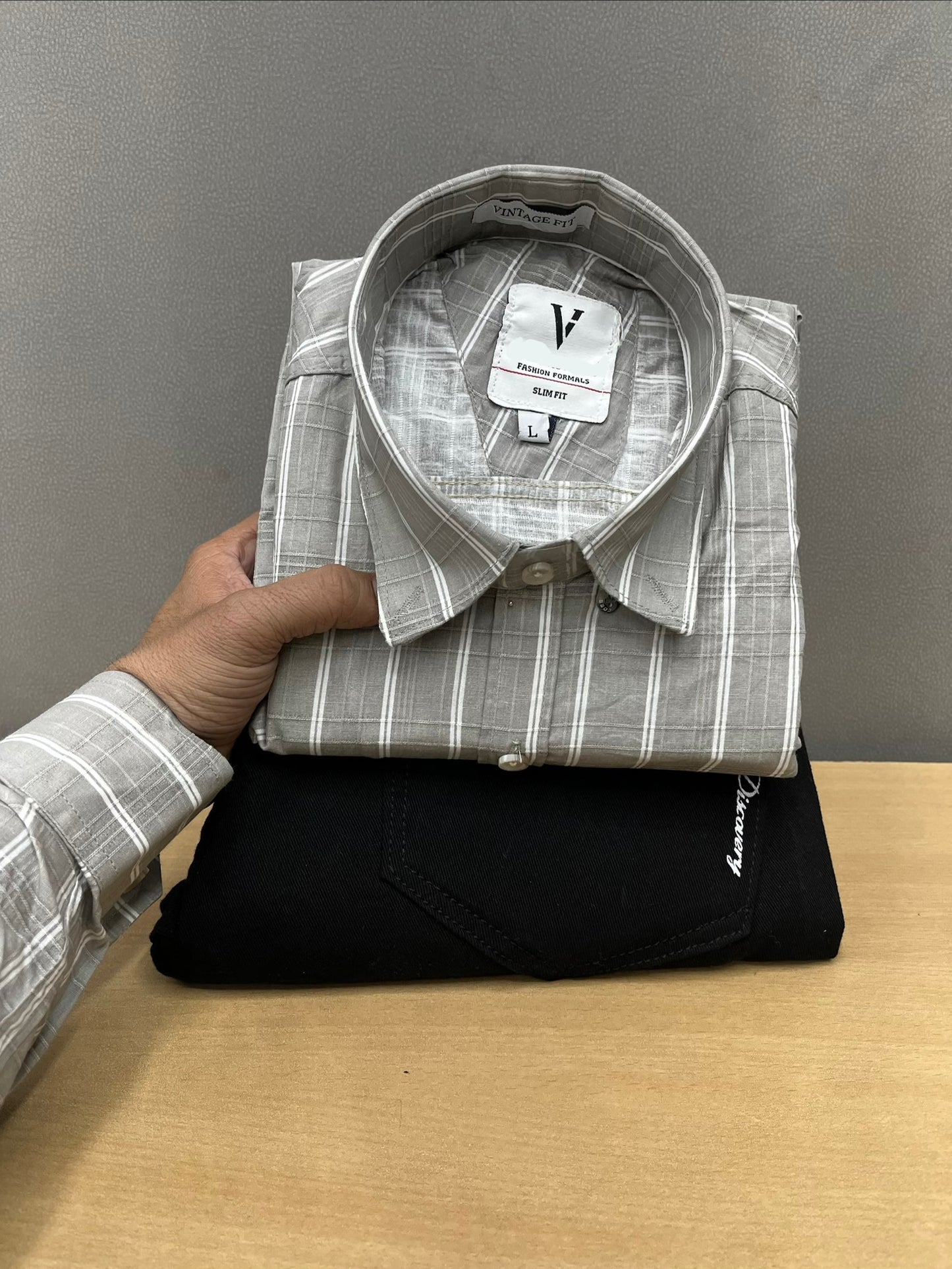 Lining Shirt With Jeans Combo